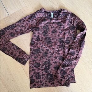 Athleta Pink-Mauve Floral Jacquard Long Sleeve Top